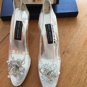 Stuart Weitzman shoes, 8 narrow, clear (ice crystal)